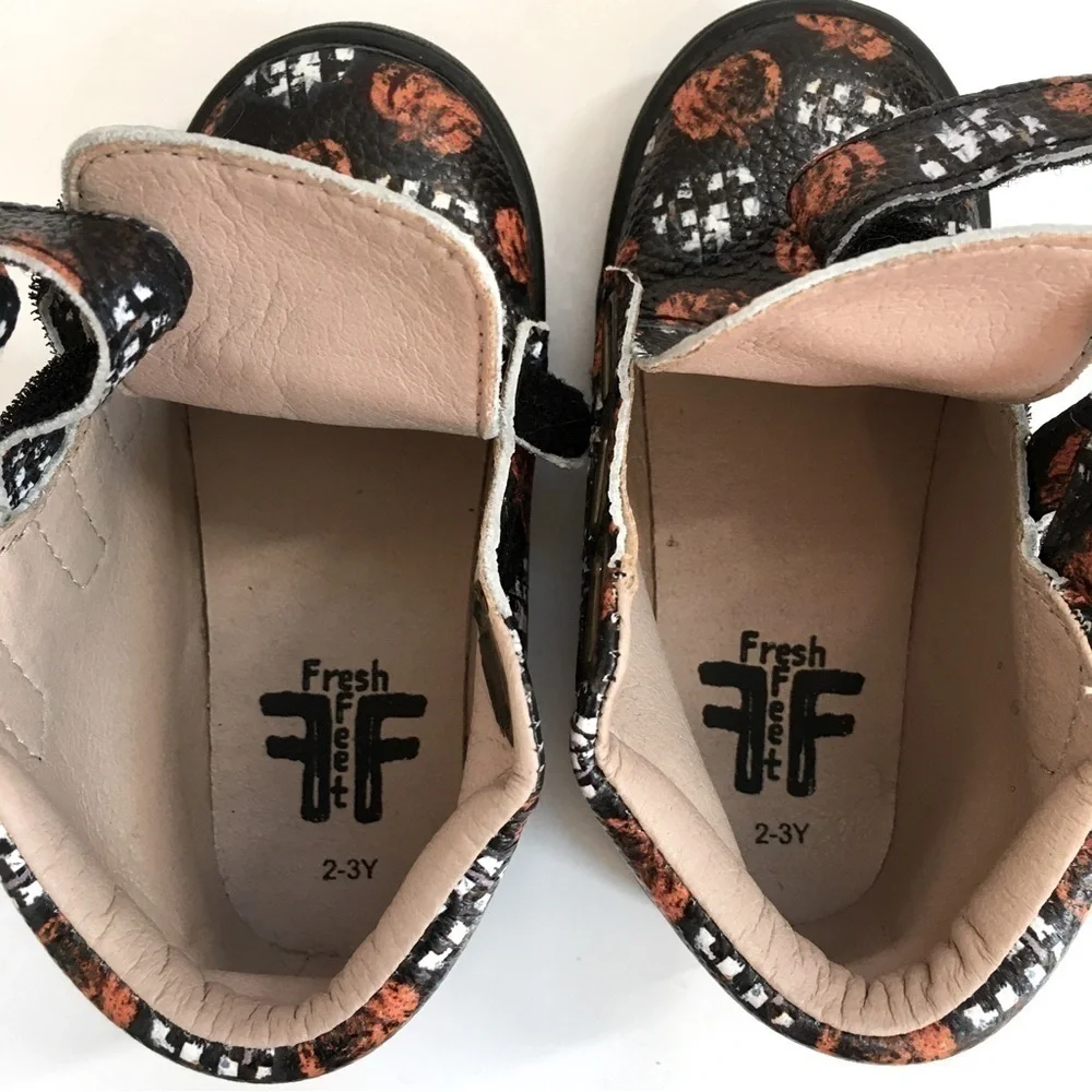 Fresh Feet Toddler Little Boy's Graffiti Graphic All Leather Ankle Boots Shoes